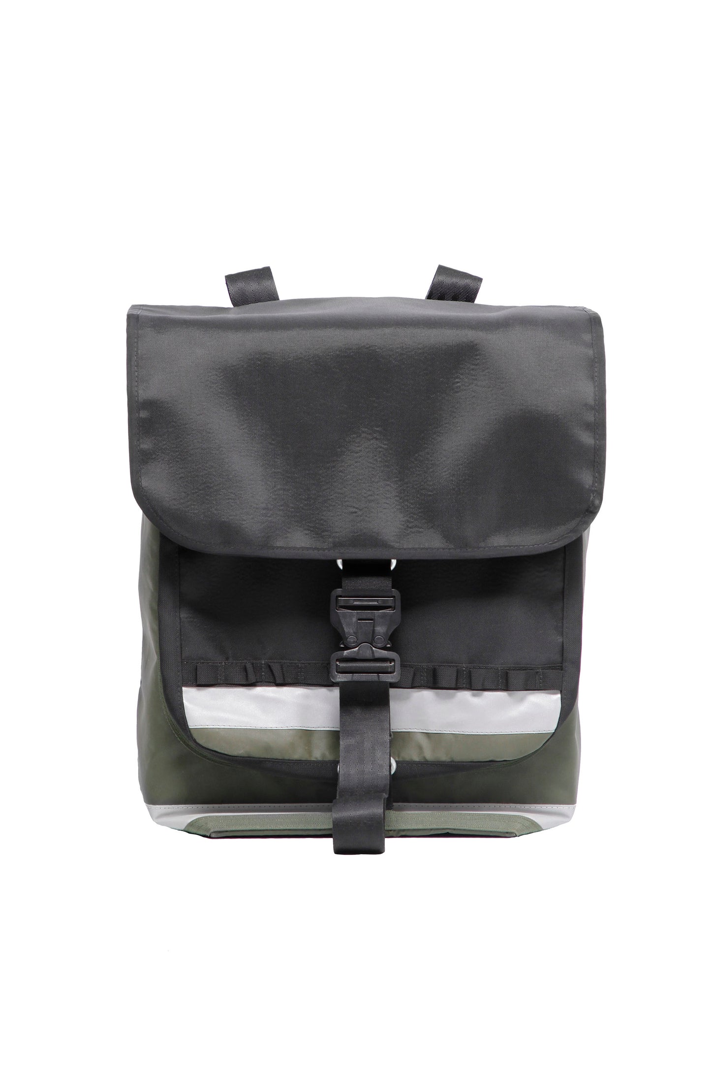Urban ,philippe urban,Bag,rolltop,bikes,slowgear ,milspecs ,pfaff ,singlefeed ,walkingfoot,handmade,atelier,madeincanada,montreal,design,backpack ,waterproof ,gear,bicycle,heavyduty ,supportlocal,cycling ,custommade #ethicalfashion #messlife #foodora #foodelivery #foodies #xlarge #handbuilt ,craftsmanship, premium,custom ,courier ,messenger bag