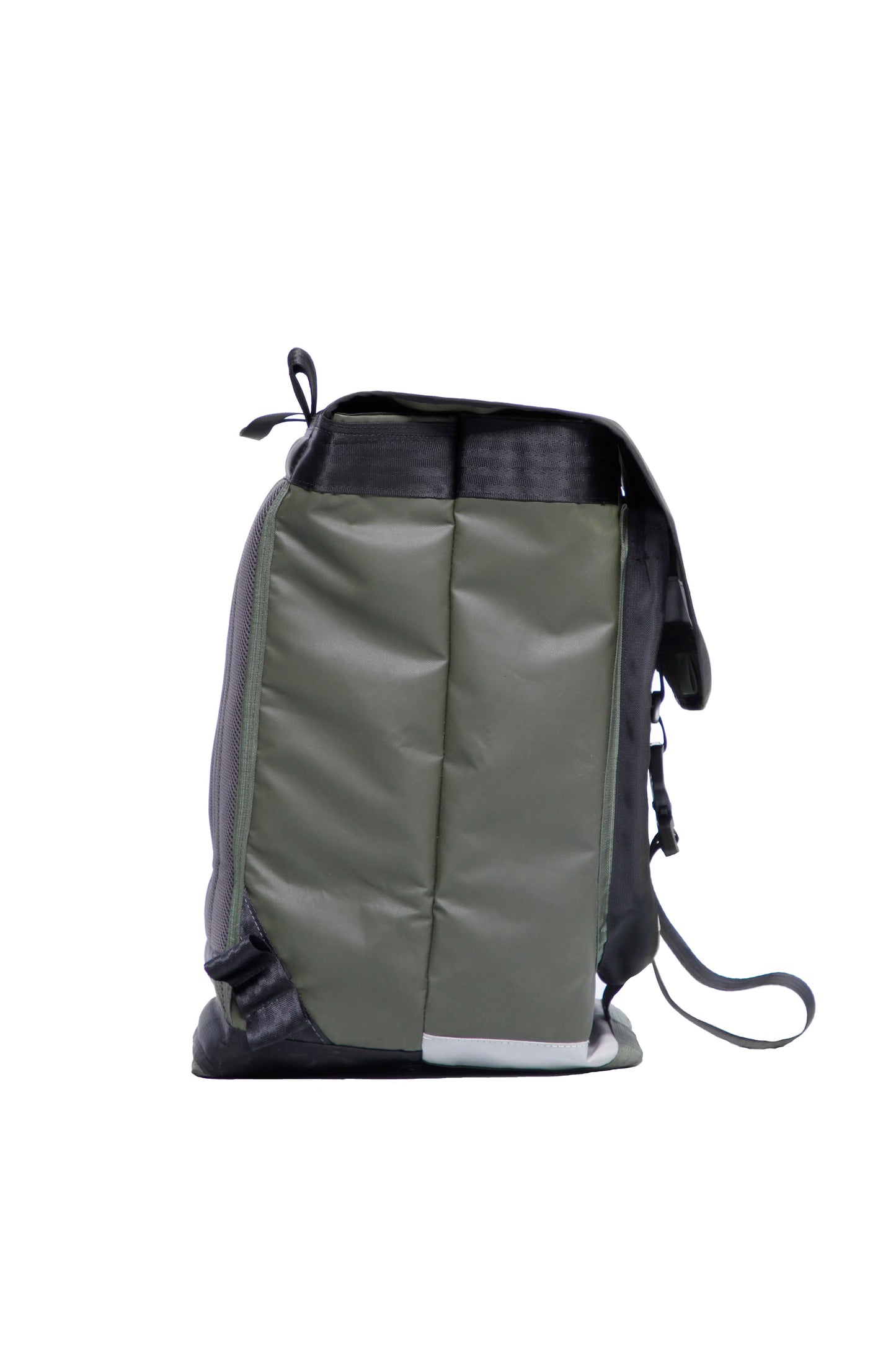 Urban ,philippe urban,Bag,rolltop,bikes,slowgear ,milspecs ,pfaff ,singlefeed ,walkingfoot,handmade,atelier,madeincanada,montreal,design,backpack ,waterproof ,gear,bicycle,heavyduty ,supportlocal,cycling ,custommade #ethicalfashion #messlife #foodora #foodelivery #foodies #xlarge #handbuilt ,craftsmanship, premium,custom ,courier ,messenger bag